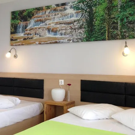 Appartement Philoxenia Vrasná