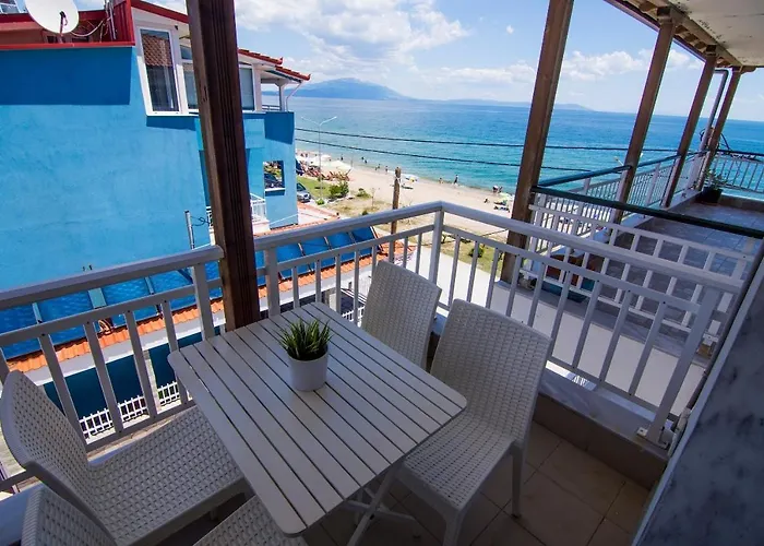 Philoxenia Beach Апартаменты
