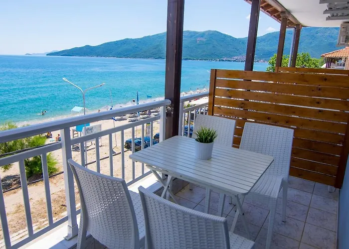 Philoxenia Beach Апартаменты *